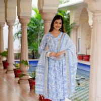 Women Block Printed Kurta and Pant Set With Dupatta in Traditional design