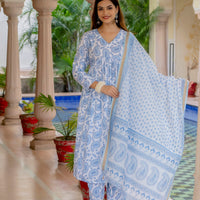 Women Block Printed Kurta and Pant Set With Dupatta in Traditional design