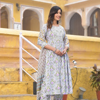 Simple and Attractive Daily Wear Kurta Set For Women