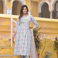 Simple and Attractive Daily Wear Kurta Set For Women