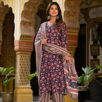 Women Printed Kurta Set With Pant and dupatta