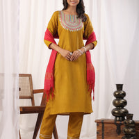 Solid Straight Round Neck Silk Kurta Pant Set With Dupatta