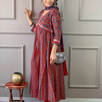 Oaitaari Printed Heavy Duppata Kurta Set With Bottom and Dupatta