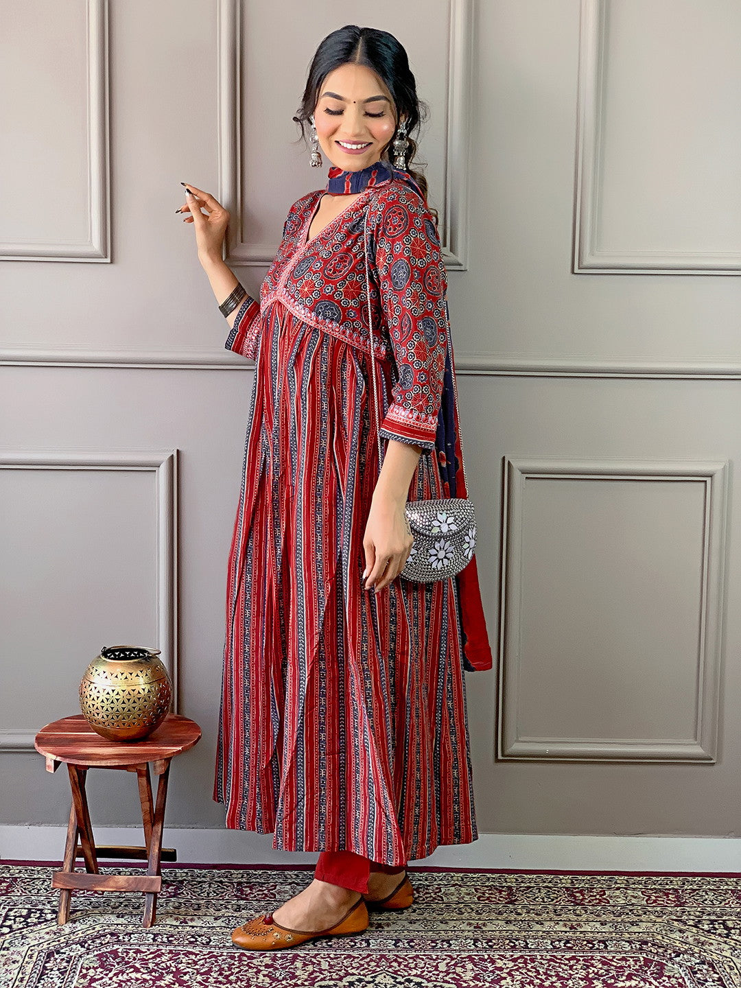 Oaitaari Printed Heavy Duppata Kurta Set With Bottom and Dupatta