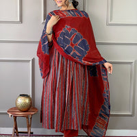 Oaitaari Printed Heavy Duppata Kurta Set With Bottom and Dupatta