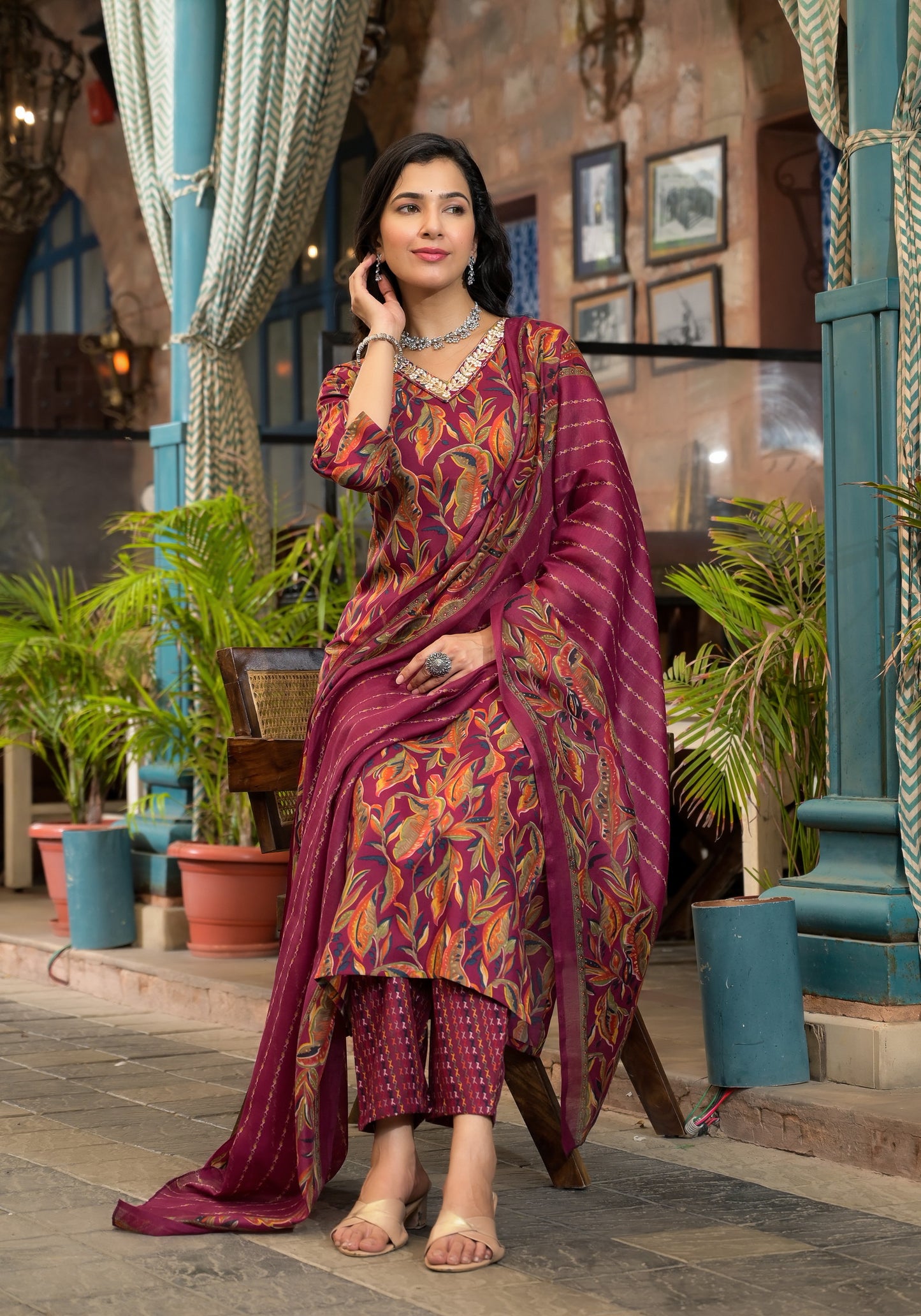 Women Floral Printed Kurta  With Pant and dupatta